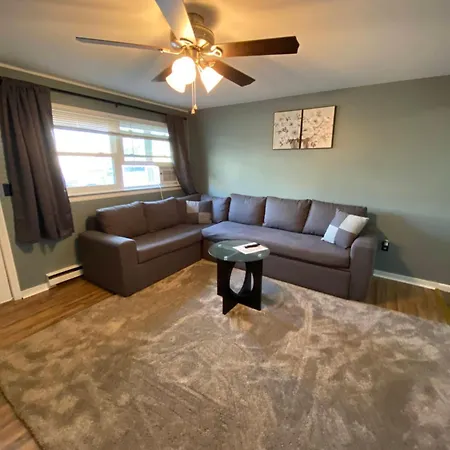 23 B St Apartments Hampton Esterno foto